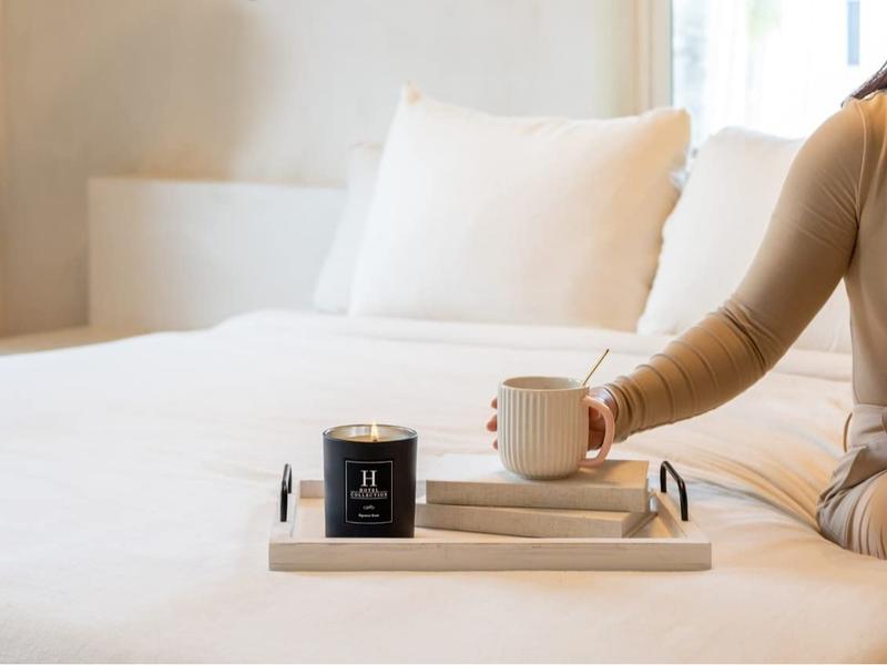 Hotel Collection Dream On Scented Candle | Infused with Essential Oils of White Tea, Cedar and Aloe Vera | 90-Hour Burn Time, Soy Candle 14 oz.