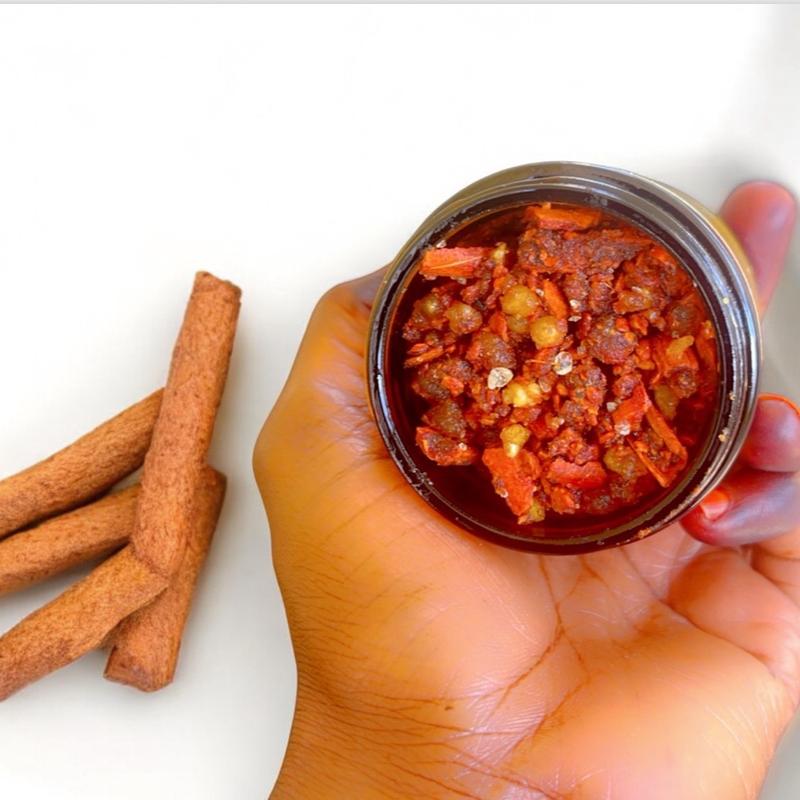 Cinnamon and sandal powder Bakhoor ( Incense)