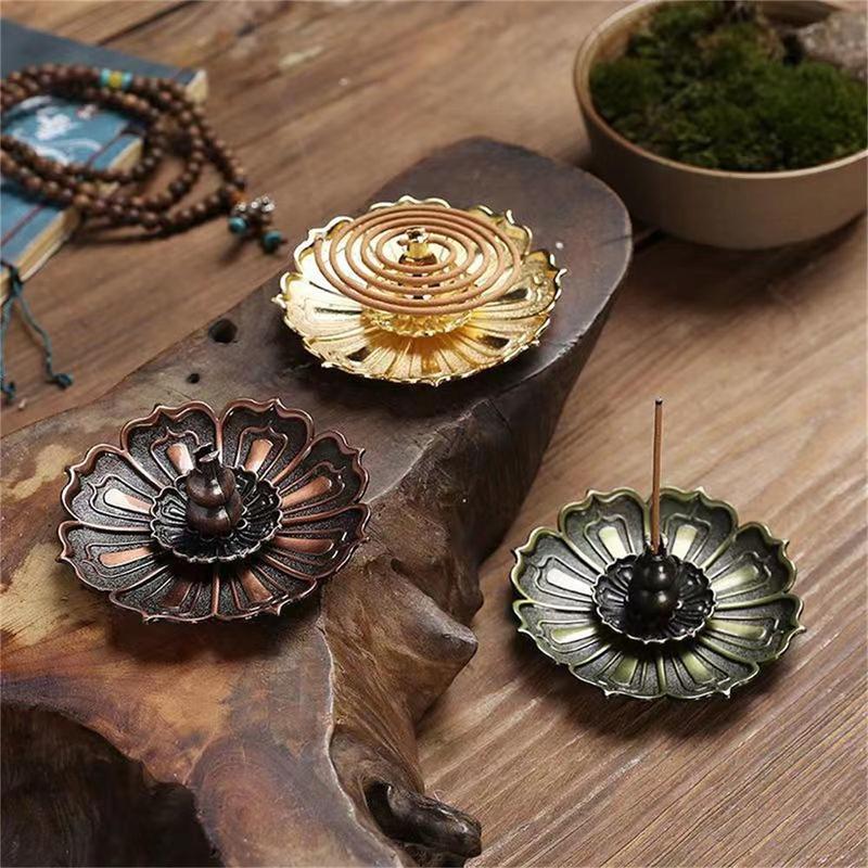 Lotus Design Incense Burner, 1 Count Vintage Flower Shaped Alloy Incense Holder, Desktop Decoration without Incense for Home Bedroom, Home Accessories, Spring Decorations for Home