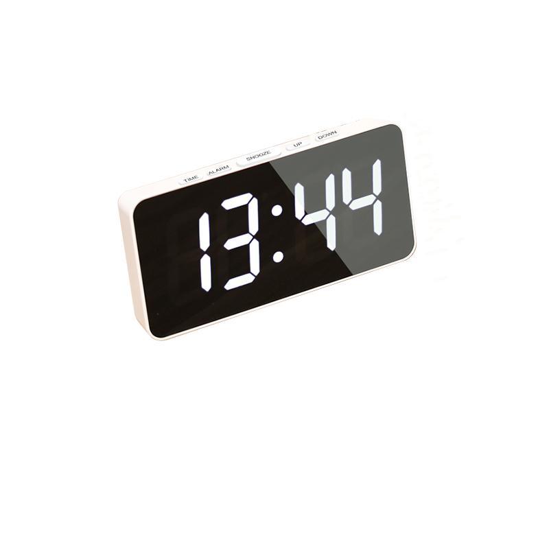 LED Large Screen Mirror Clock, 1 Count Digital Time Display Clock, Adjustable Brightness 12 24 Hour Clock for Home Office Dormitory Decor (Battery Powered, with Battery)